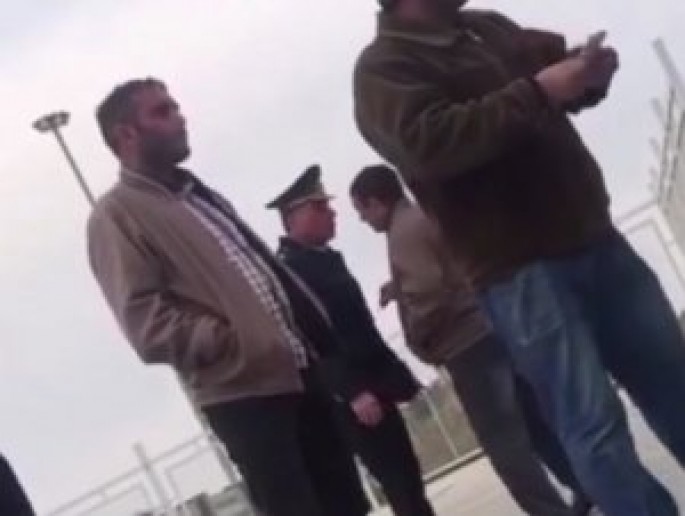 Biləsuvar nəzarət-buraxılış məntəqəsində vətəndaşdan rüşvət tələb etdilər - VİDEO