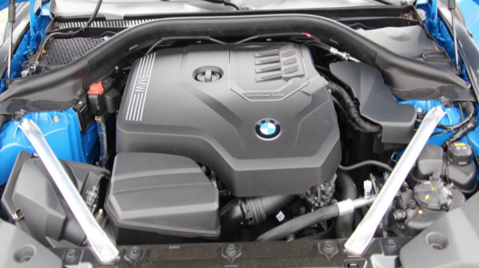 Təmir sexində BMW-nin motorunu oğurladı 