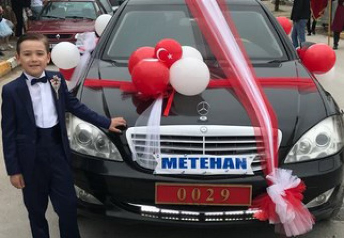 Nazir xidməti avtomobilini şəhid oğluna hədiyyə etdi – FOTO