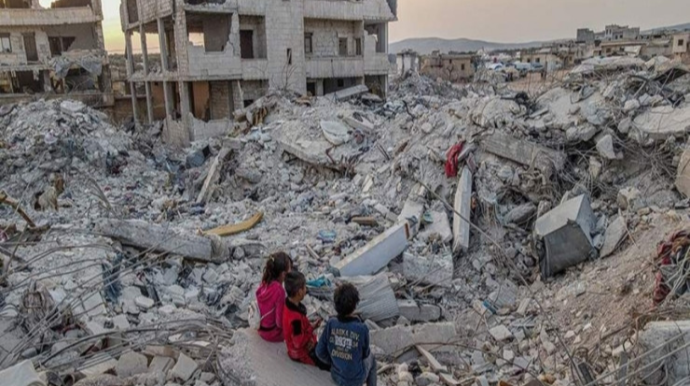 Alimdən kritik XƏBƏRDARLIQ:  Güclü zəlzələ olacaq 