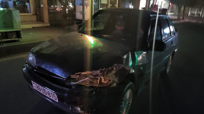 Bakıda üç avtomobil toqquşub, xəsarət alan var - FOTO 