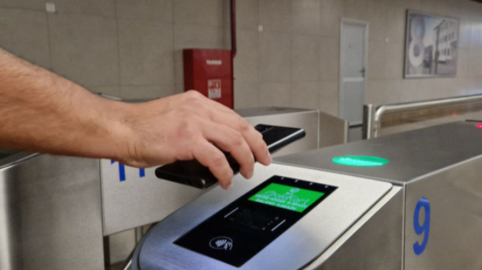 Metroda yeni ödəniş sistemi: “Ciddi çatışmazlıq var” - Açıqlama - FOTO 