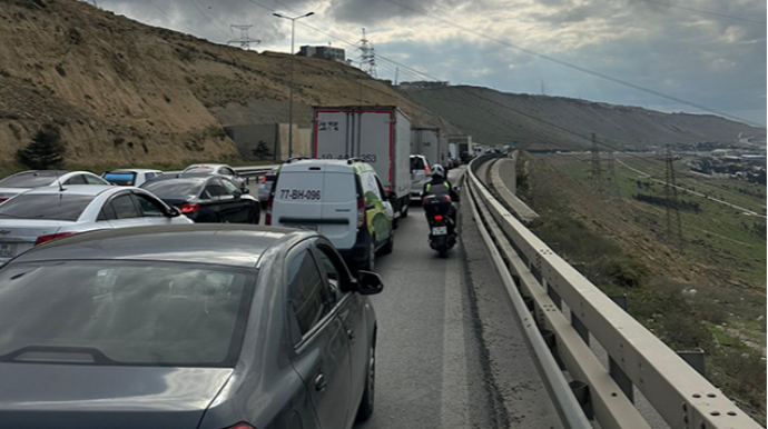 Tıxacların qarşısını almaq üçün iş saatları belə olmalıdır - AÇIQLAMA 