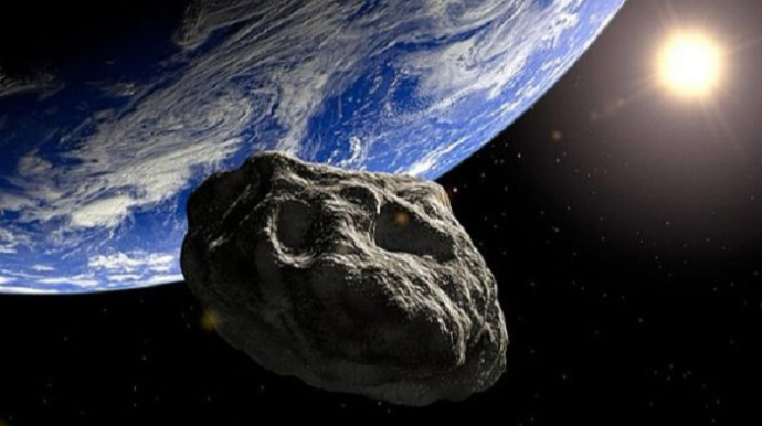 Yerə asteroid yaxınlaşır