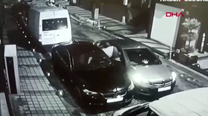 Maşın oğrularının “peşəkarlığı” təhlükəsizlik kamerasına düşdü - VİDEO
