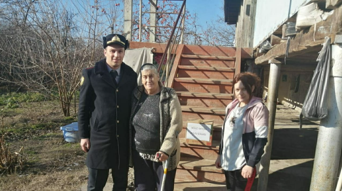 Oğuzda polis əməkdaşları şəhid ailələrini ziyarət etdi  - FOTO