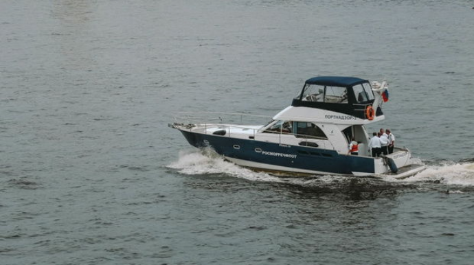 Xəzərdə itkin düşən və içərisində uşaqlar olan qayıq kimsəsiz adada tapılıb - FOTO-VİDEO 