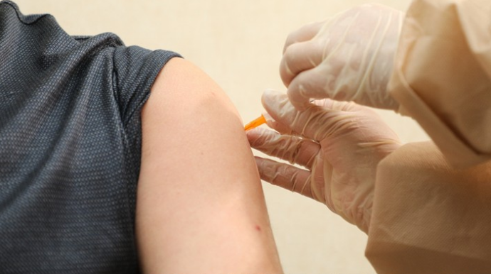 ÜST:  “Pandemiyanın vaksinasiya ilə bitəcəyinə şübhə edirik”