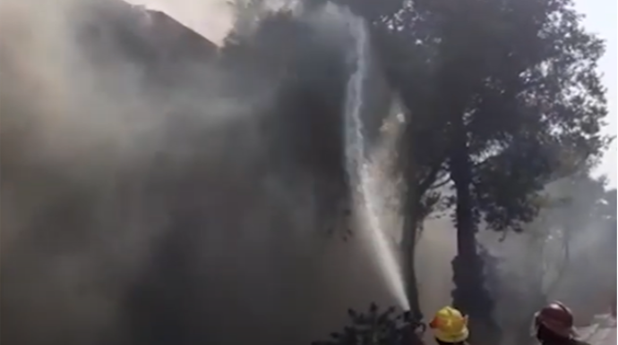 FHN Heydər Əliyev prospektində yanğının söndürülməsinin görüntülərini yayıb - VİDEO