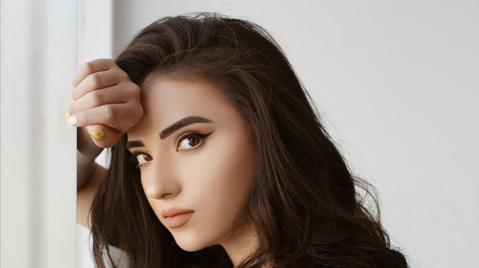 İtini maşın vuran müğənni xalqı təhqir etdi: "Mədəniyyətinizi də, mentalitetinizi də..."  - FOTO