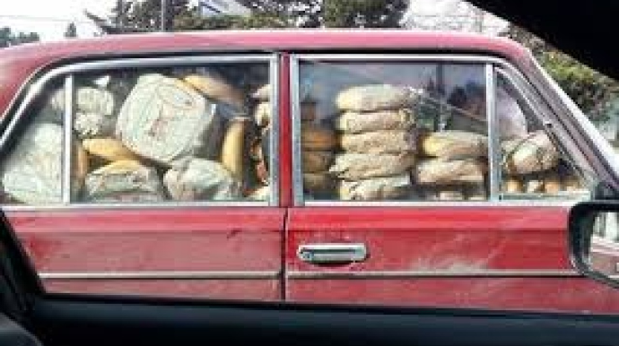 Tovuzda çörək daşıyan maşın qadını vuraraq öldürdü