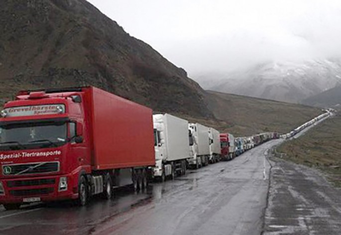 Gürcüstan Ermənistana avtomobil yolu ilə taxıl idxalını dayandıracaq