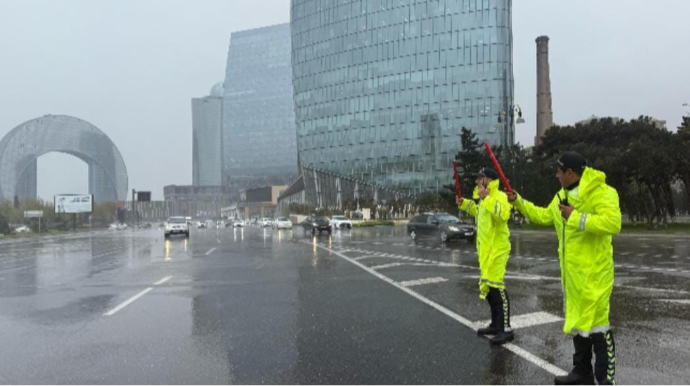 Дорожная полиция обратилась к участникам движения в связи с нестабильными погодными условиями