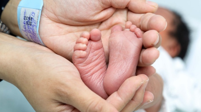 11 yaşlı ananın dünyaya gətirdiyi körpə ölüb