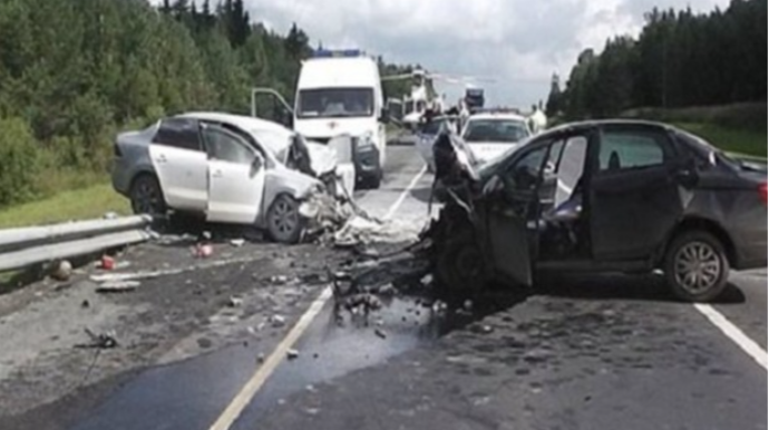 Gəncədə maşınlar toqquşdu - Yaralılar var 