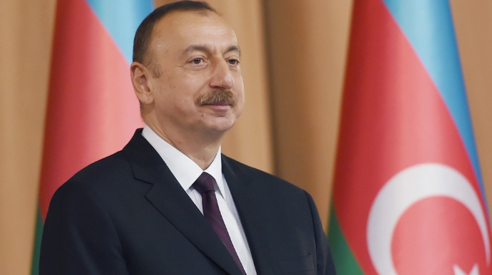 İlham Əliyev Polşanın yeni prezidenti təbrik etdi 