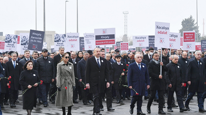 Bakıda bugünkü Xocalı yürüşündən - FOTOLAR