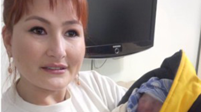 Yeni ilin ilk günü əkizlər doğuldu - FOTO