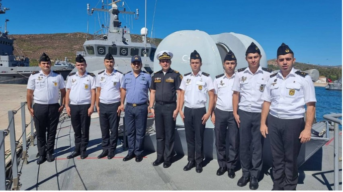 Azərbaycan hərbçiləri Türkiyədə patrul gəmisində təlim keçir - FOTO