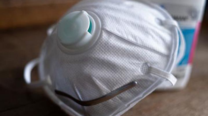 Mütəxəssis:  “Maskanı taxdığımız zaman yaranan problemlər COVİD-19 qədər təhlükəli deyil”