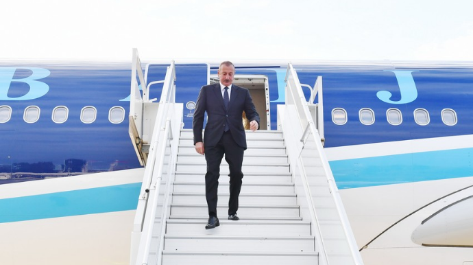 Prezident İlham Əliyev Ukraynaya işgüzar səfərə gedib