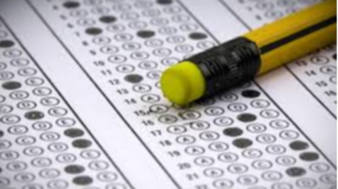 Bugünkü imtahanda 2 nəfərdə telefon aşkarlandı