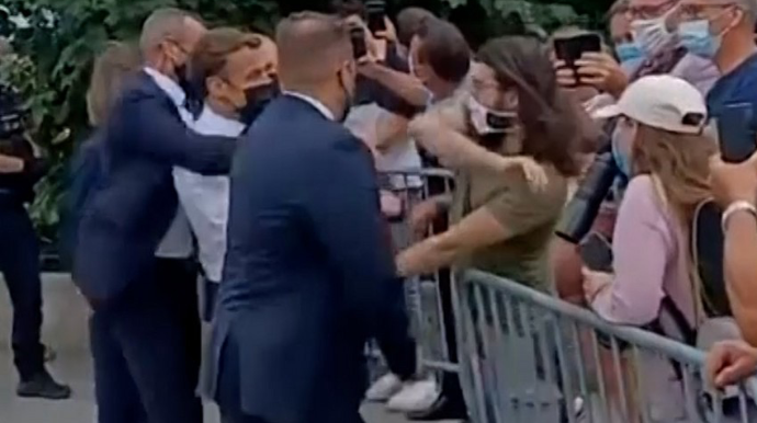 Makrona sillə vuran şəxsin evində axtarış aparılıb  - VİDEO