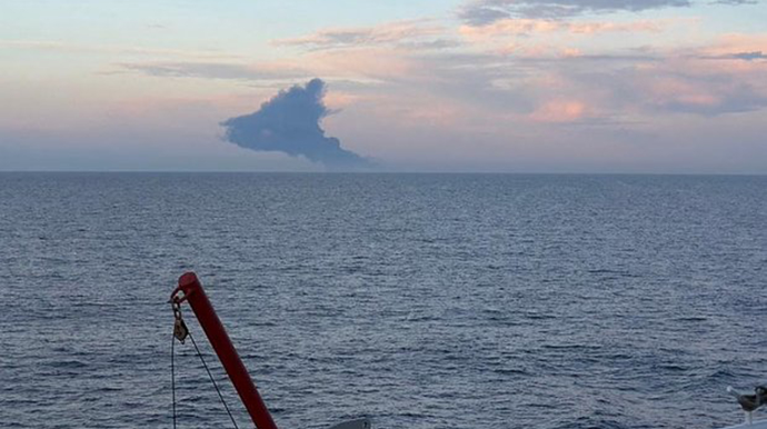 Daha bir gəmi Qara dənizdə yandı 