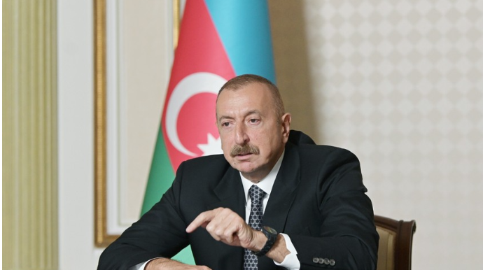 Prezident:  "Bütün cəbhə boyu döyüşlər gedir" 