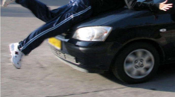 Kişini evinin qarşısında maşınla vurub öldürdülər - BAKIDA 