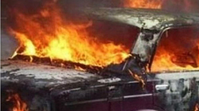 Qusarda minik avtomobili yanıb