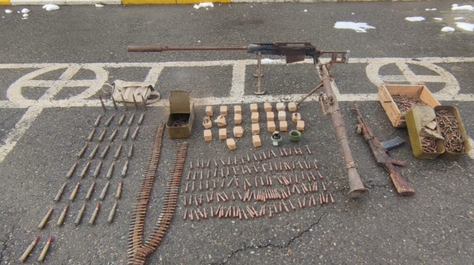 Xocavənddə xeyli sayda silah-sursat tapılıb  - FOTO