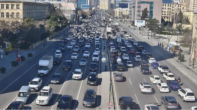 "8 Mart" günü paytaxt yolları - FOTO