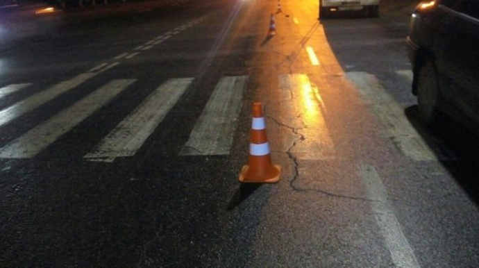 Bakıda iki gənc yol-nəqliyyat hadisəsində xəsarət alıb 