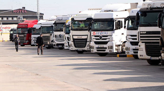 Ukraynadan daha bir azərbaycanlı sürücü təxliyə olundu - FOTO