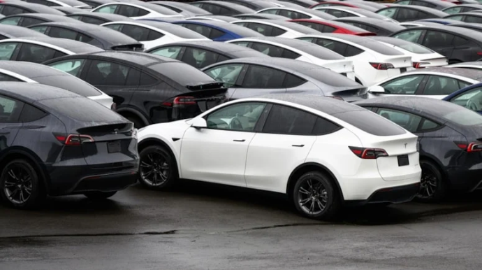 Çin avtomobillərdə gizli qapı tutacaqlarını qadağan edən ilk ölkə oldu – RƏSMİ 