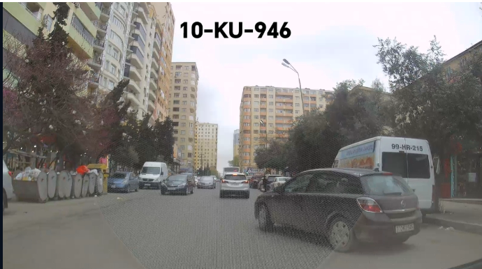 Gözləməyə səbri çatmayan sürücü qəza şəraiti yaratdı - VİDEO