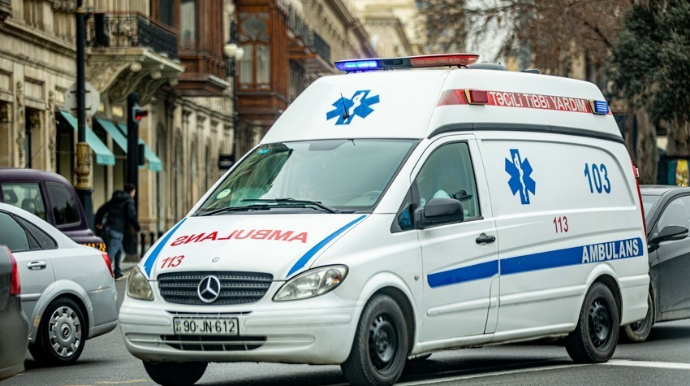 В Баку 38-летняя женщина совершила суицид