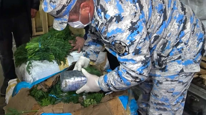 İrandan Rusiyaya göyərti aparan TIR-dan görün nələr çıxdı? - FOTO - VİDEO