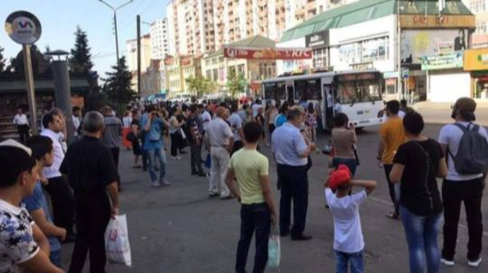 Yenə sıxlıq, yenə çoxsaylı sərnişin növbəsi  - VİDEO