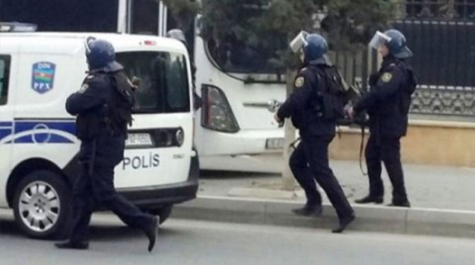 Polisi əməliyyat keçirdi,   üç rayon sakini saxlanıldı   - FOTO