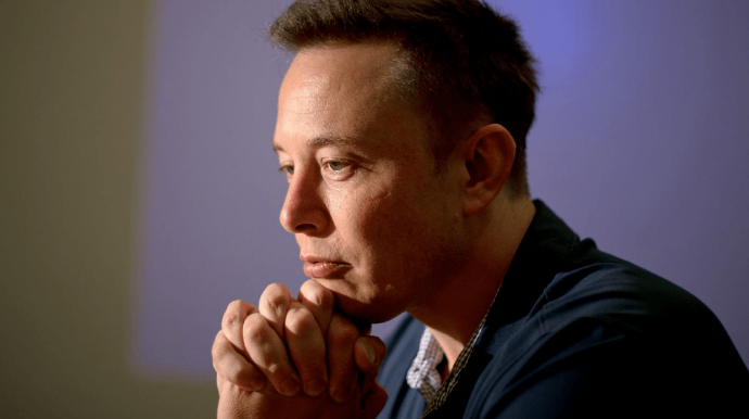 İlon Mask rəsmi olaraq evsiz oldu