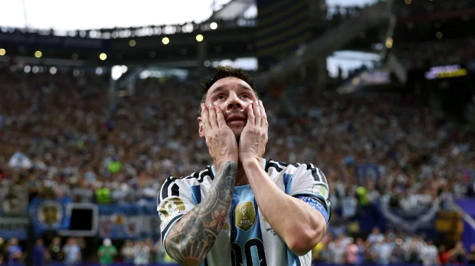 Messi azarkeşlərə müraciət etdi - FOTO