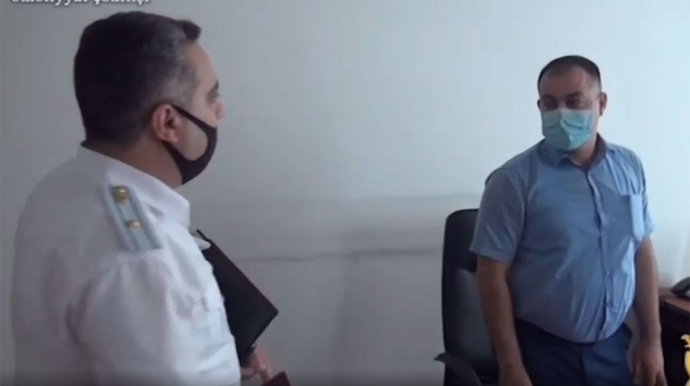 Abşeronda vəzifəli şəxslərin rüşvət alarkən çəkilən  - VİDEOsu yayıldı