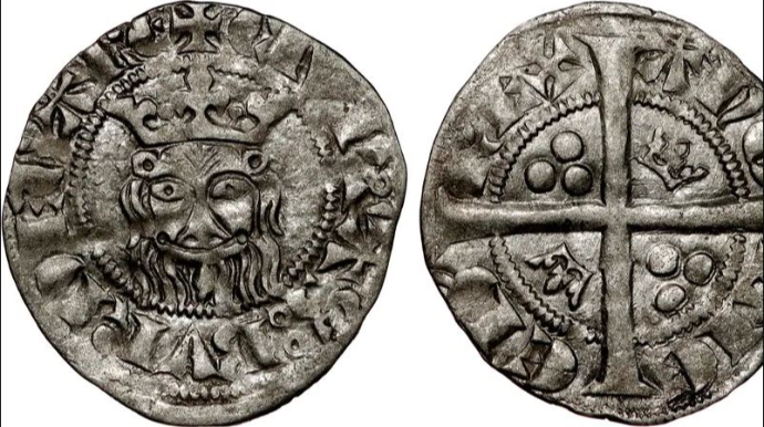 Yarım əsr axtarılan dəfinə üzə çıxdı - FOTO