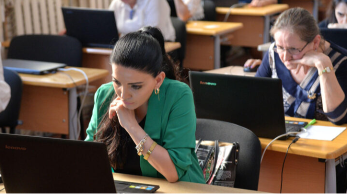 Lerikin 67 və 68 yaşlı müəllimləri sertifikasiya imtahanında yüksək nəticə göstəriblər - FOTO