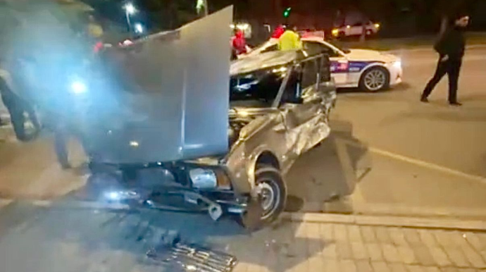 Gəncədə “VAZ” bir neçə dəfə aşaraq  yararsız hala düşdü  - VİDEO