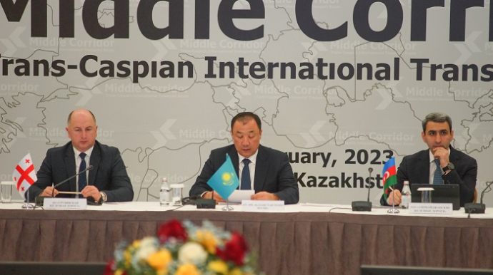 Rövşən Rüstəmov Transxəzər Beynəlxalq Nəqliyyat Marşrutu üzrə toplantıya qatıldı - FOTO