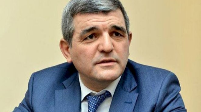 “İşləməyən minlərlə insan nə ilə dolanmalıdır?”