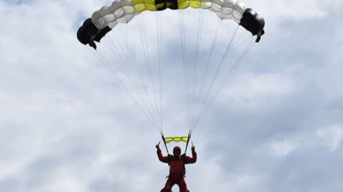 Uqanda xüsusi təyinatlıları öz “bacarıqlarını” nümayiş etdirdilər - VİDEO